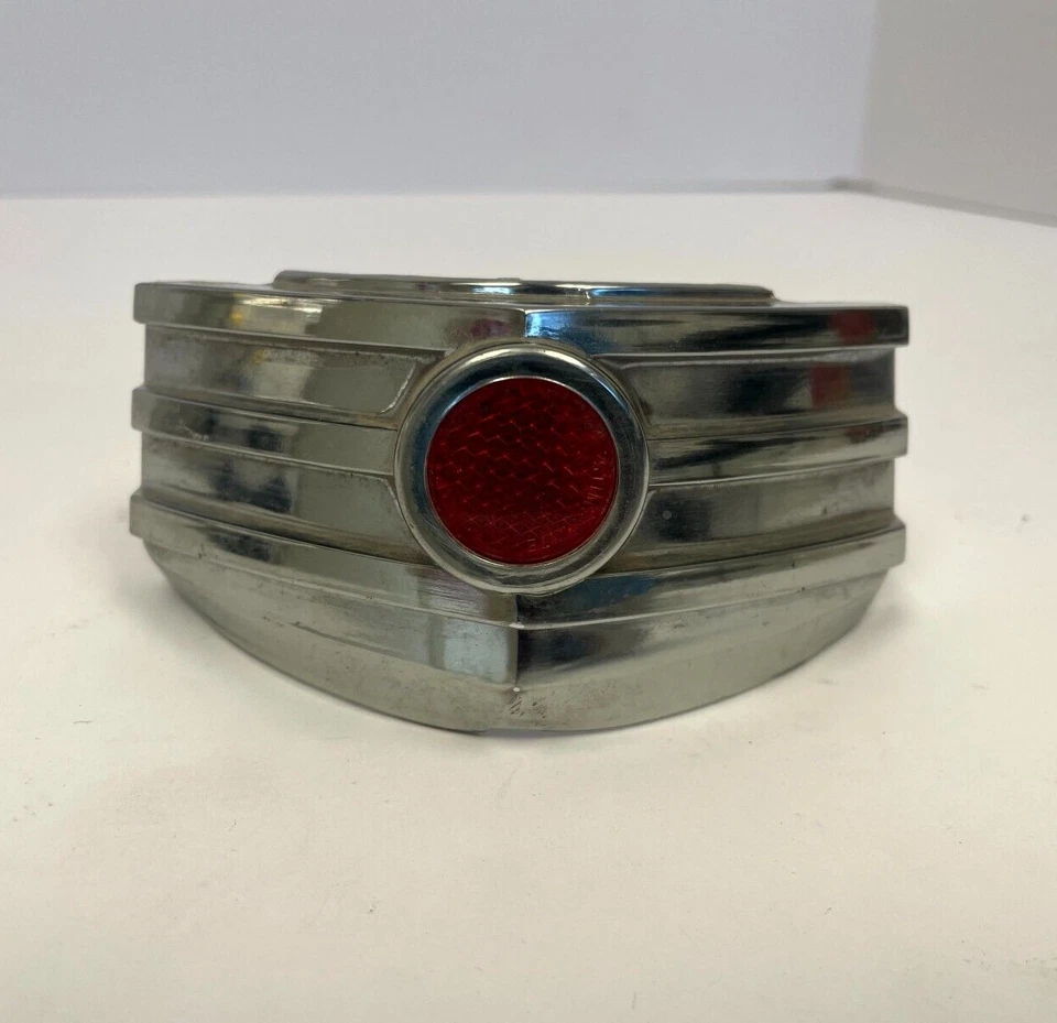 1951-1952 Dodge Coronet правый задний фонарь хромированный ободок и отражатель 1473183 новый из старых запасов - Изображение 4 из 4