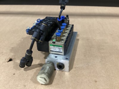 CKD SOLENOID VALVE 3PA110-C2 with manifold #102K67