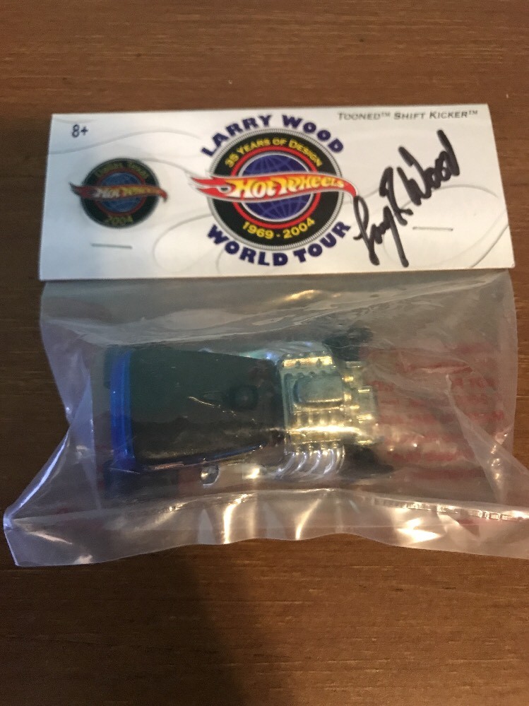 2004 HOT WHEELS LARRY WOOD WORLD TOUR TOONED SHIFT KICKER