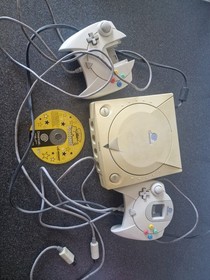 SEGA Dreamcast Console Bundle Boxed VMUs Sonic Game SCART controller 