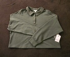 Womens Green Sweatshirt. Fashion. Size Medium. New With Tags. Cozy.