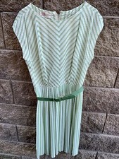 Vintage Woman  s R K Originals Rockabilly Green Dress