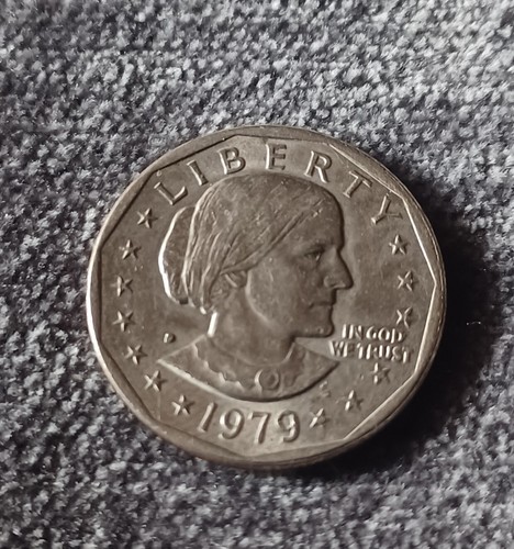 1979 Susan B Anthony Dollar Error Completely Filled D, And Dot Close To •PLURIBUS - Bild 1 von 6