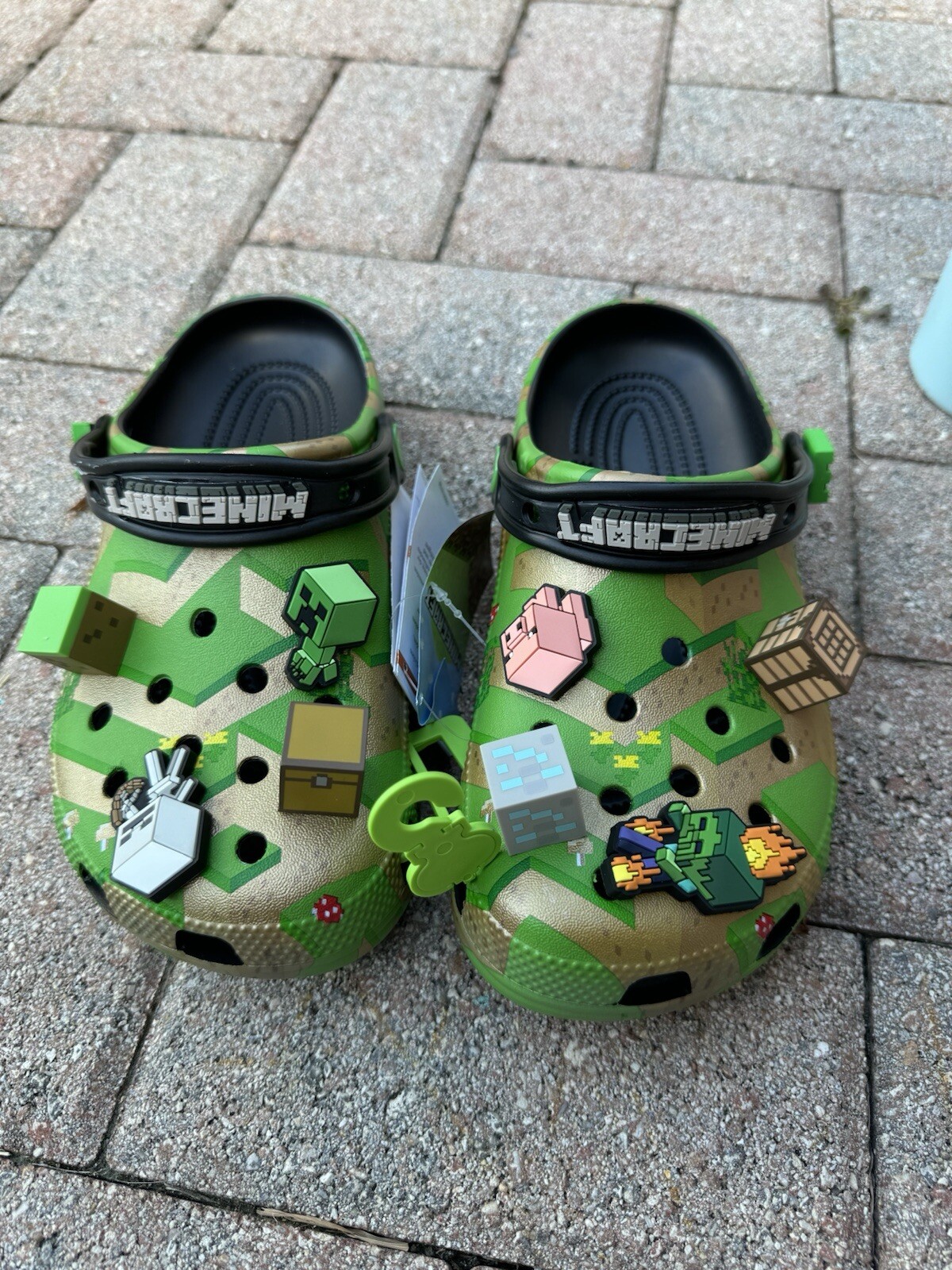 Crocs Minecraft Elevated Clog Limited Edition Men’s 6  Women’s 8 image 5