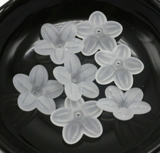 100 White Frost Acrylic Star Flower Bead Cap 21mm Bride Wedding Flower Making