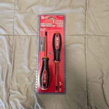 Milwaukee 1000V Insulated Slim Tip Screwdriver Set  2Pc   48-22-2207