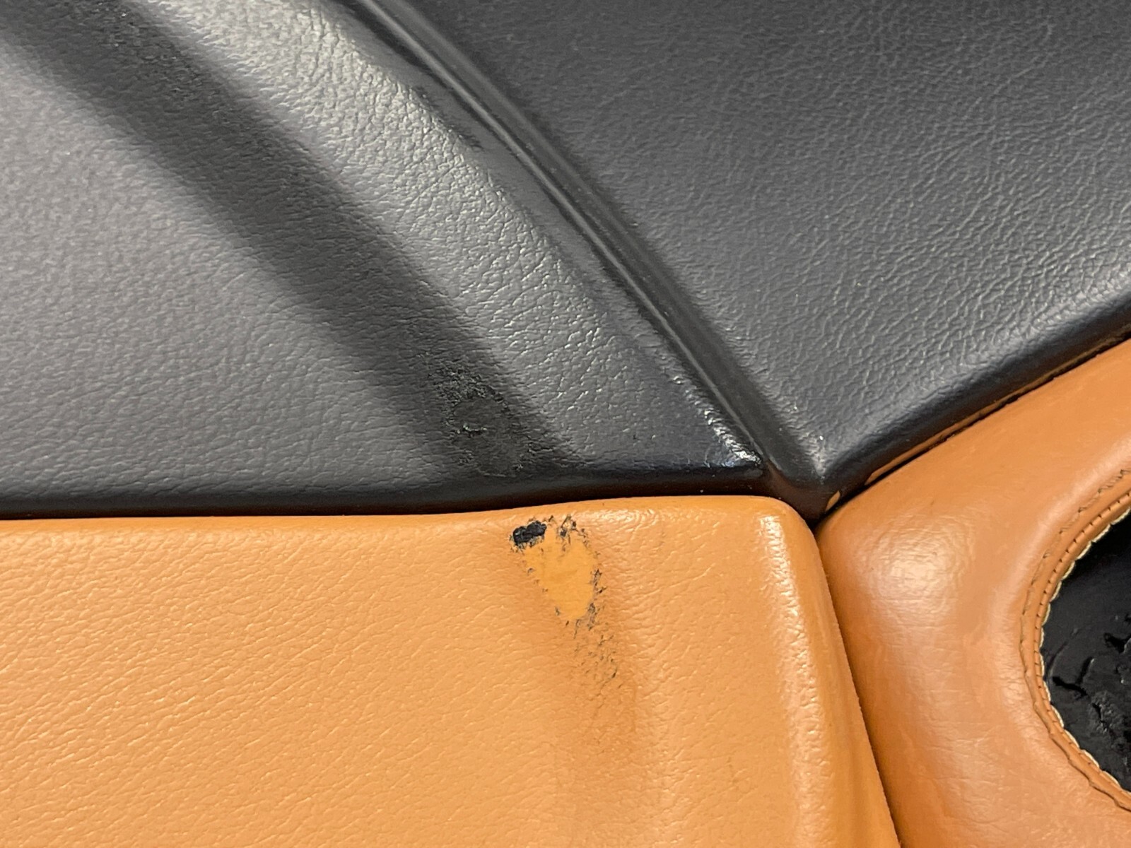 ⭐04-08 MASERATI QUATTROPORTE FRONT RIGHT DOOR TRIM PANEL BROWN /BLACK LOT2340