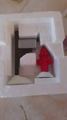 Department 56 Original Snow Village Fire Hydrant and US Mail Box Mint in Box