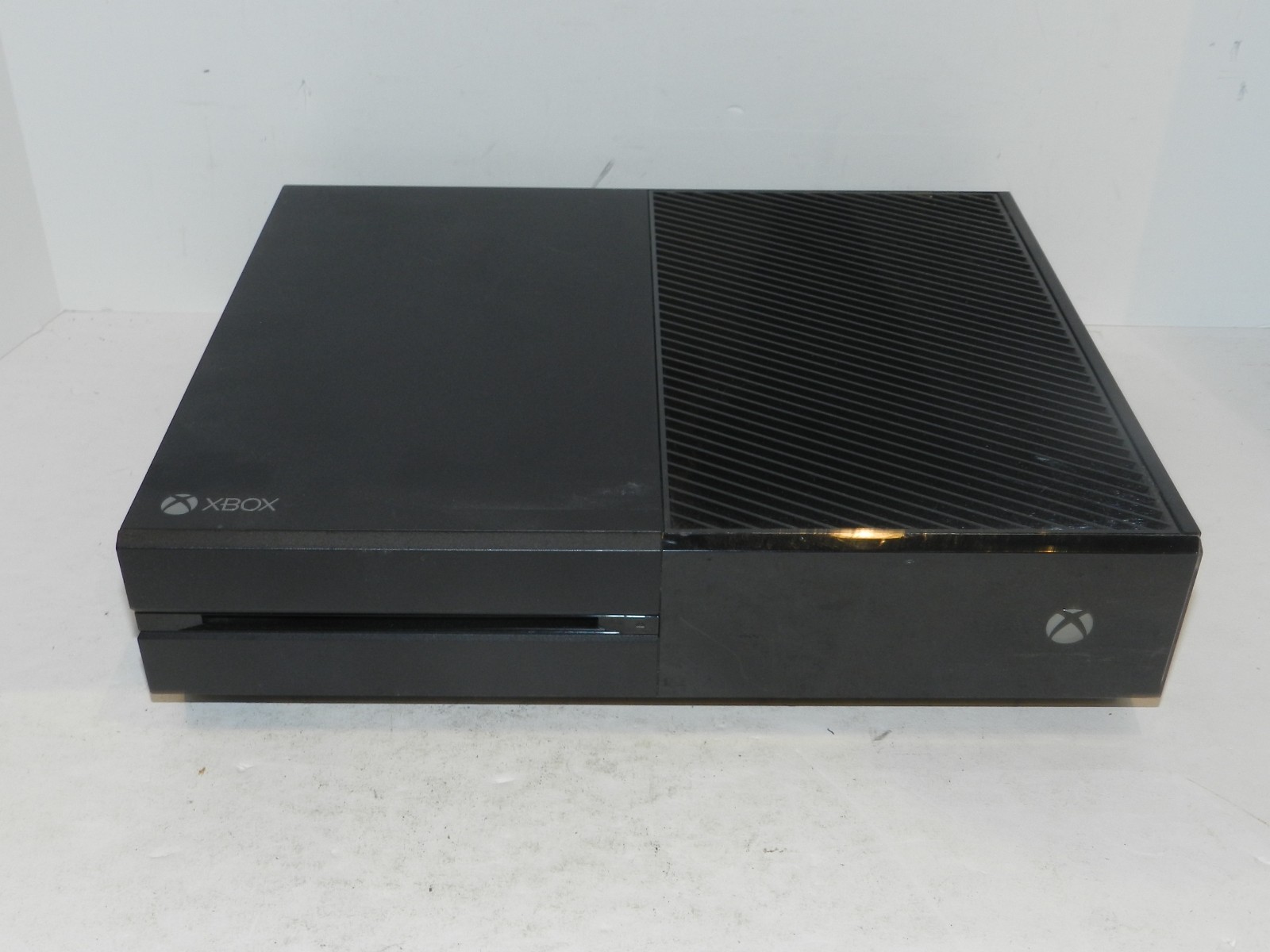 Microsoft Xbox One 500GB Console 1540 System Console Only Untested