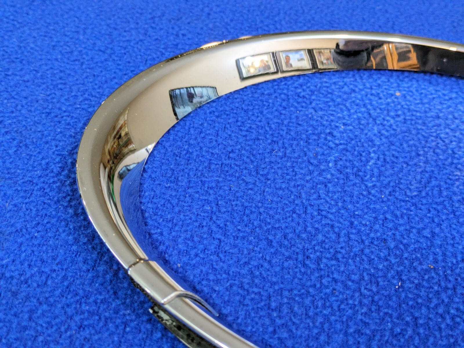 2006-2012 BENTLEY CONTINENTAL FRONT RIGHT passenger inside HEADLIGHT TRIM ring