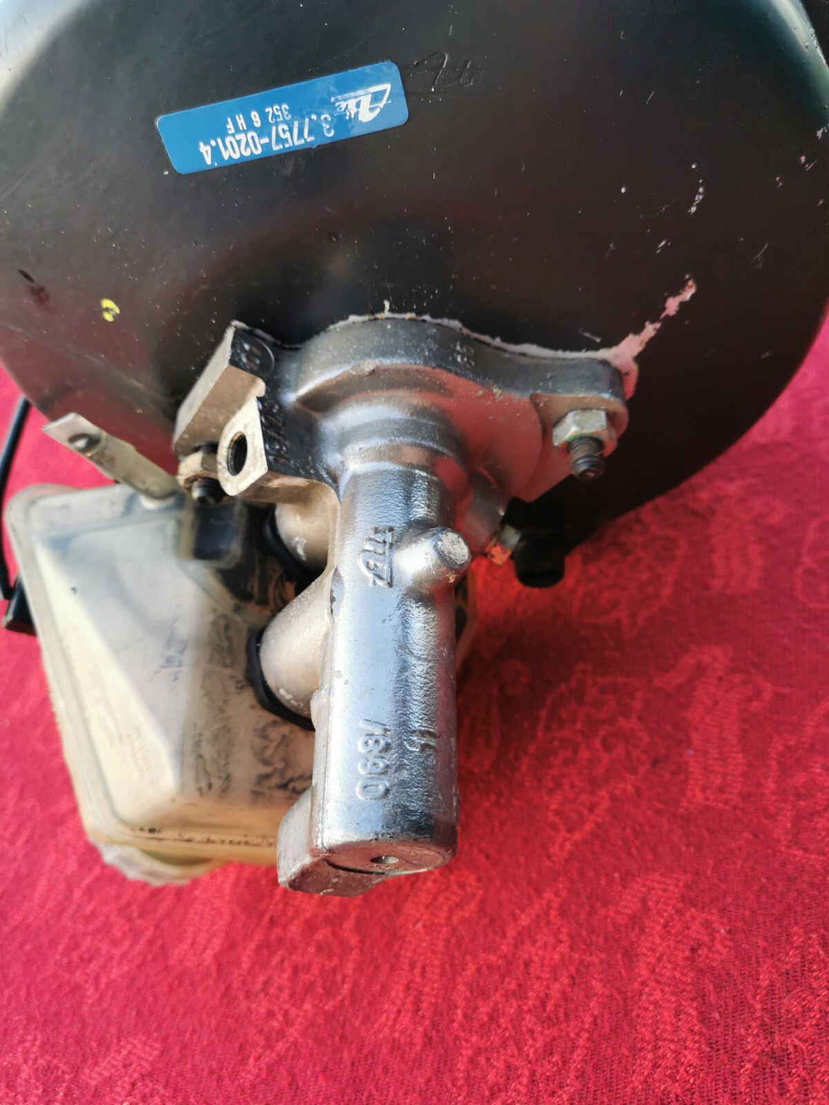 Mercedes Benz W126 560 SEL brake master cylinder / brake booster ATE