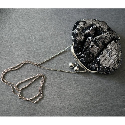 SILVER EVENING HANDBAG