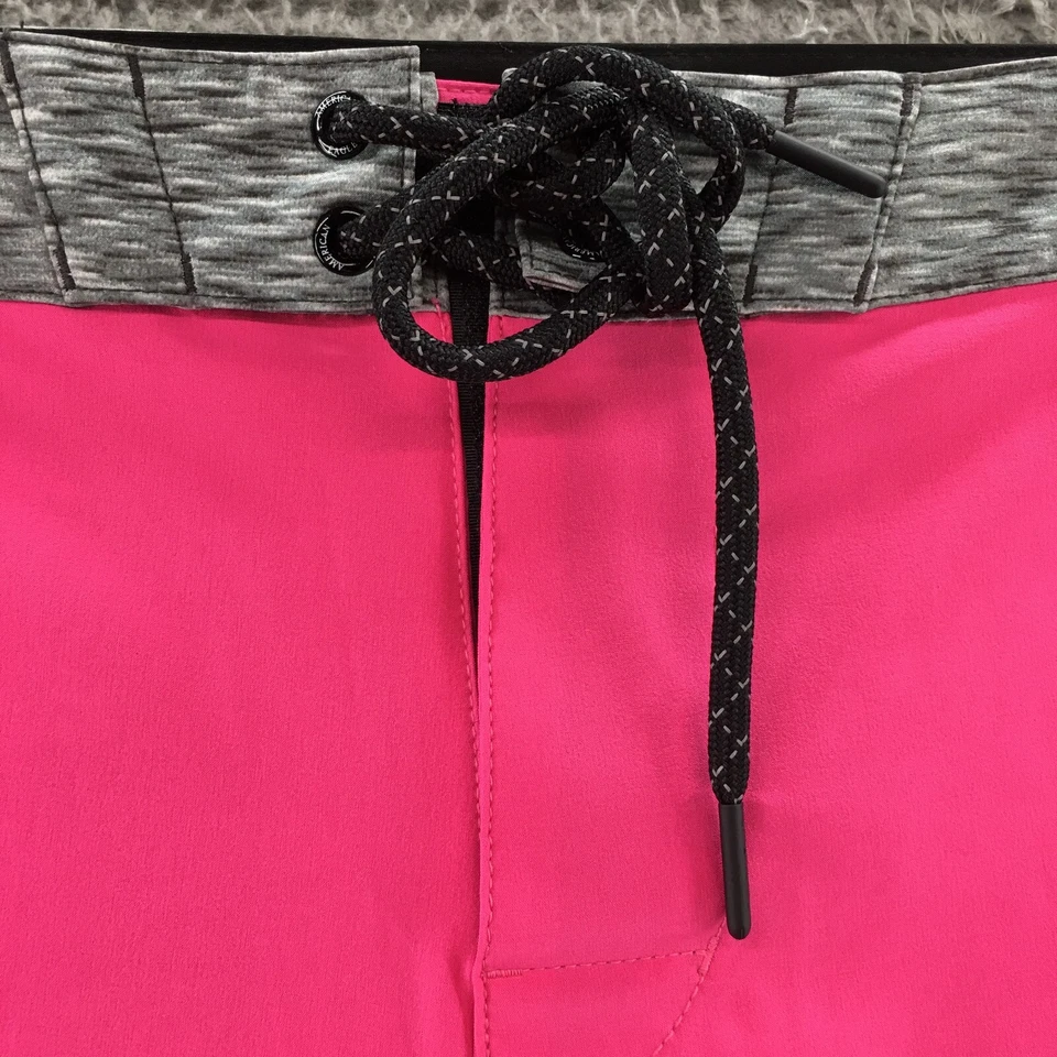 Shorts de tabuleiro American Eagle feminino XS (real 29x10) cordão multicolorido - Imagem 3 de 4