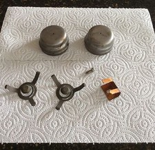Nos Kkx 1969 Boss 429 Mustang C9zz-1131-a Front Hub Grease Caps Rare Real Ford Nos Kkx 1969 Boss 429 Mustang C9zz-1131-a Front Hub Grease Caps Rare Real Ford