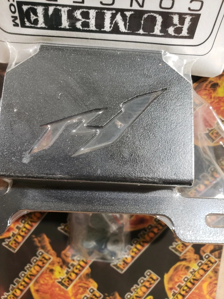 Eliminador guardabarros Rumble Concepts Yamaha YZF R1 04-06 TR#676520 RU27233 ANCHO Foto 3 de 4