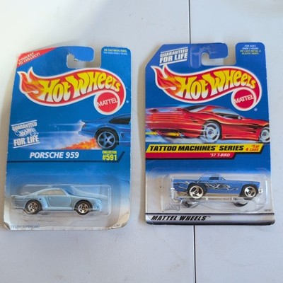 Hot Wheels Diecast Vehicles Porsche 959 and 57 T-Bird Models 