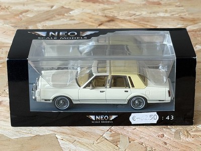 NEO SCALE MODELS 1:43 LINCOLN TOWN CAR NEU IN OVP NEW IN BOX (M-8)