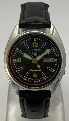 Vintage Seiko5 Black Dial Automatic Date-Day Indicator 7009 Leather Strap Watch