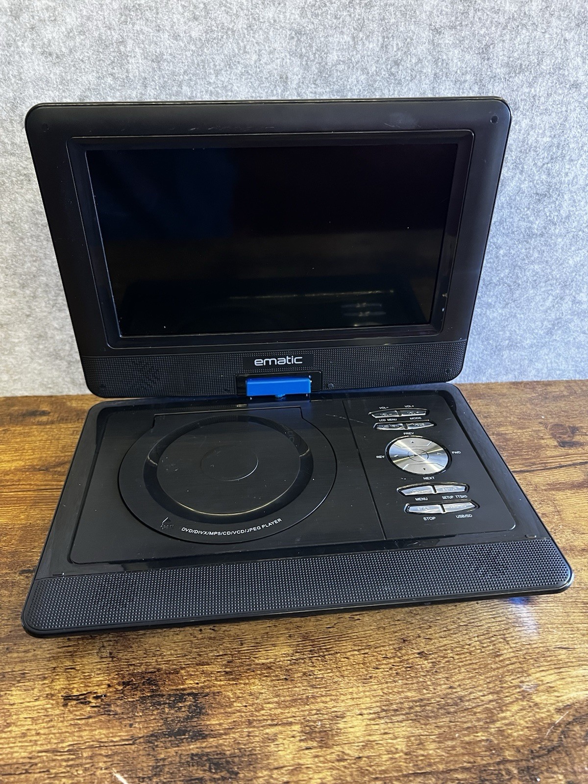 Swivel Screen Usb Sd Card Av In Out Tested Working