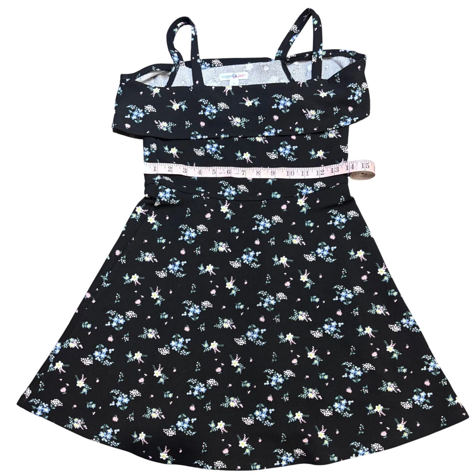 Vestido informal de fiesta con estampado floral negro Sugar & Jade para niñas Foto 4 de 4