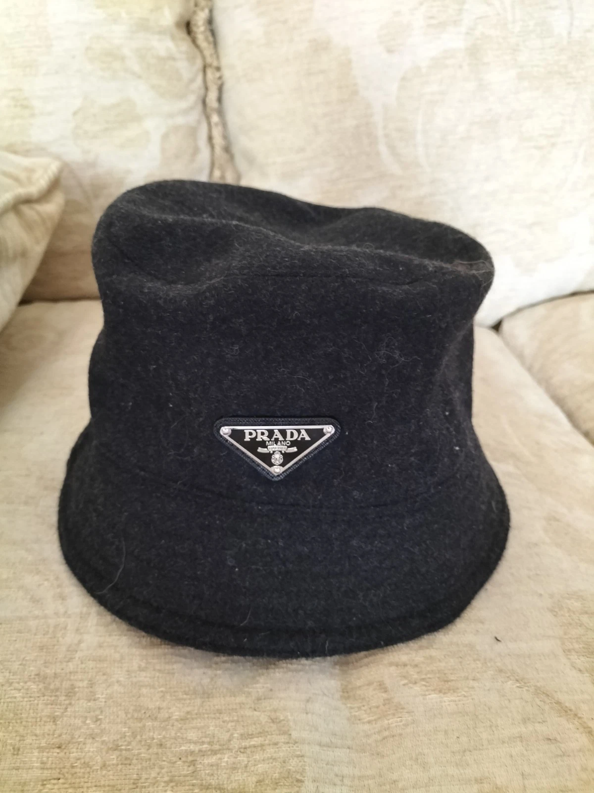 PARDA GREY/BLACK WOOL BUCKET HAT SIZE: XL Authentic BARGAIN