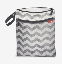 Skip Hop Grab Go Wet/Dry Diaper Bag Chevron NEW