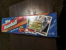 1993 Topps Baseball Complete Factory Sealed Set w/bonus Gold & Black Gold cards
