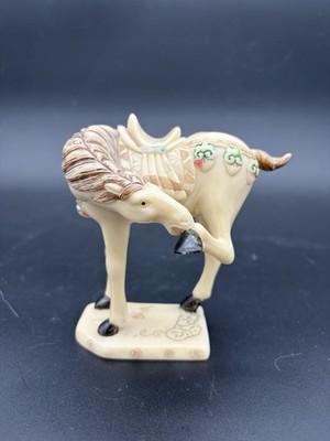 Vintage Hand Crafted Resin Horse Figurine Scrimshaw Work 4.5  Tall Makers Mark