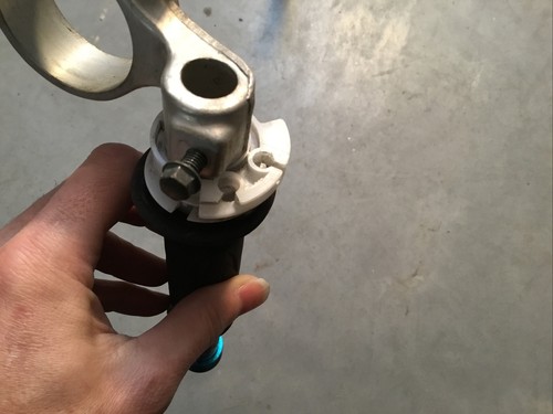 01-03 SUZUKI GSXR 600 RIGHT CLIP ON HANDLE BAR 00-03 750 - Picture 3 of 8