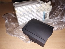 735398845 PORTACENERE NUOVO ORIGINALE PER FIAT CROMA 2005-2010