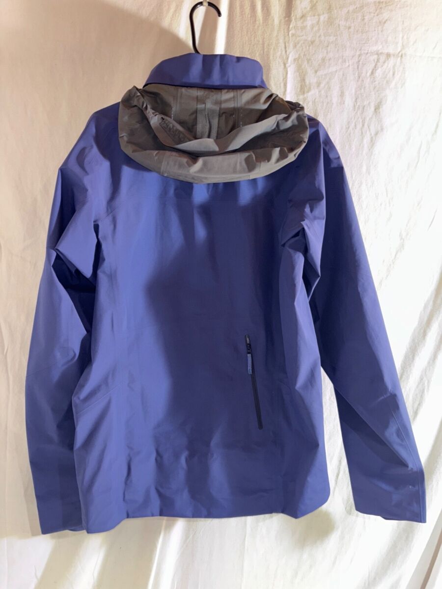 Arc'Teryx A2B Commuter Hardshell Waterproof Rain Jacket Arc'Teryx A2B Commuter Hardshell Waterproof Rain Jacket
