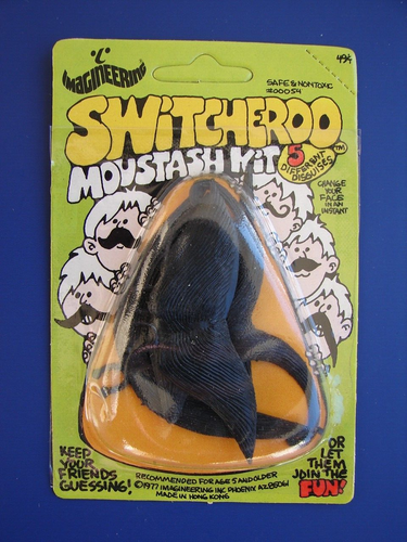 10 LOT Imagineering Vampire Blood Halloween Shnoz Switcheroo Mostache Claw Nai - Picture 5 of 9