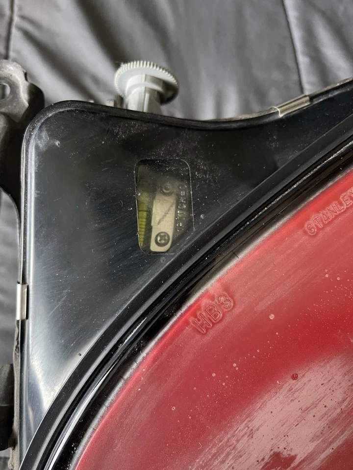 Montajes de faros sigilosos para Mitsubishi 3000GT 1993-1998 OEM Stanley 7062 Foto 2 de 4