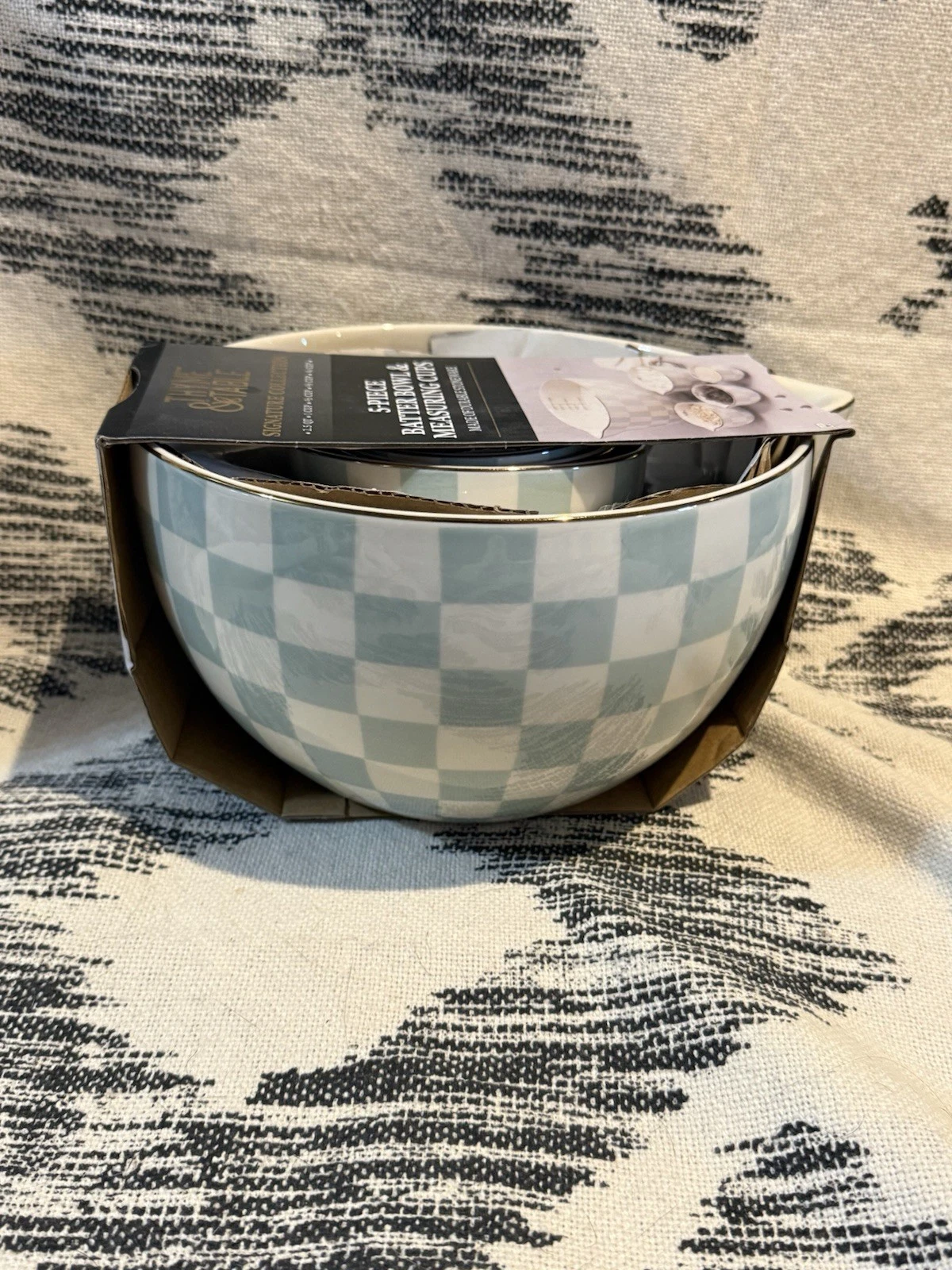 Thyme & Table Green Checkered Ceramic Measuring Bowl Set Gold Accent 5pc NEW
Opens in a new window o