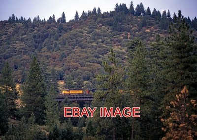 FOTO USA EISENBAHN UP 3195 + ANDERE WESTBOUND GRAIN AT CAPE HORN DONNER PASS 5 S