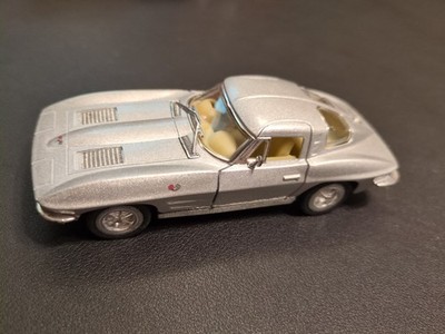 Kinsmart 1963 Chevrolet Corvette Sting Ray Coup