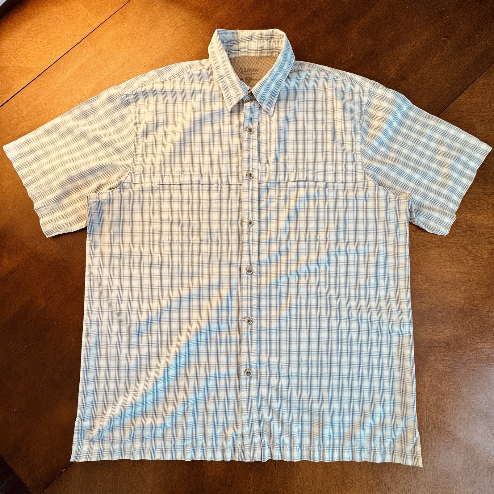 Arrow Shirt Men’s Multicolor Plaid Short Sleeve Collared Button-Up Size Large
