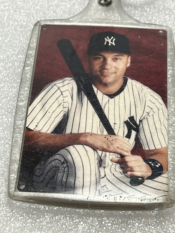 Vintage New York Yankees Keys Chains Derek Jeter & Fine Pewter MLB Licensed - Image 3 of 4