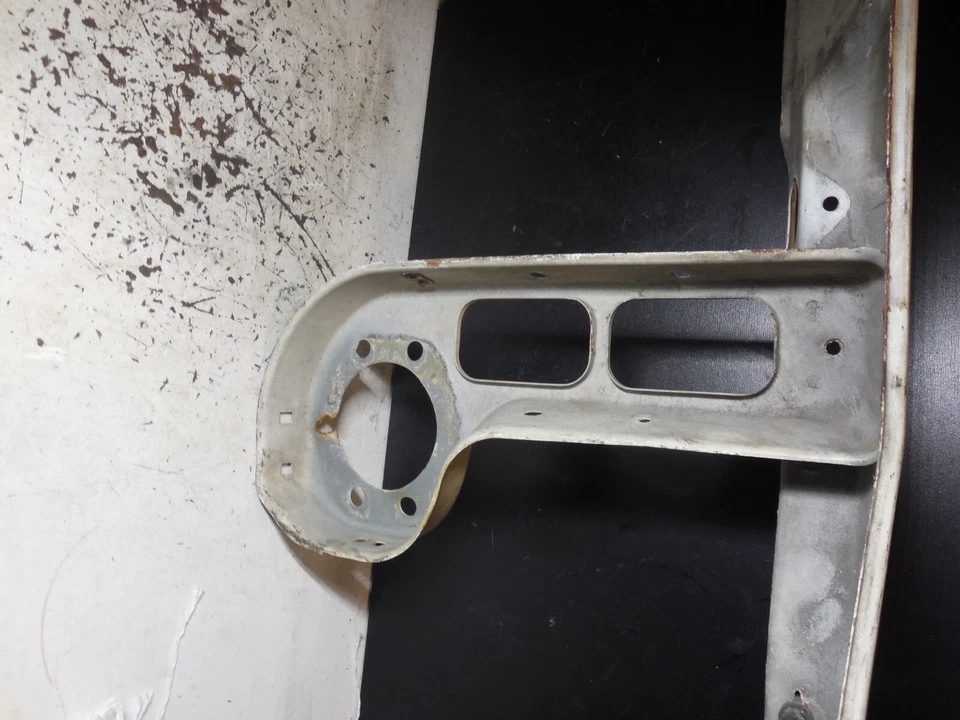 前十字成员板上部散热器支持宝马 E36 318iS 325i 328i 92-99 — 第 3/4 张图片