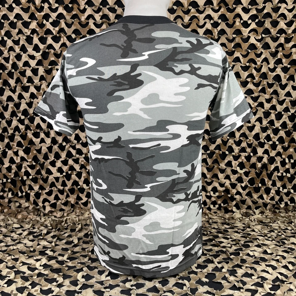 NOVA Camiseta Rothco Juvenil Manga Curta - Camuflagem Urbana - Juventude Grande - Imagem 3 de 4