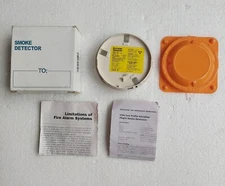 NEW SYSTEM SENSOR 1151 SMOKE-AUTOMATIC FIRE DETECTOR HEAD