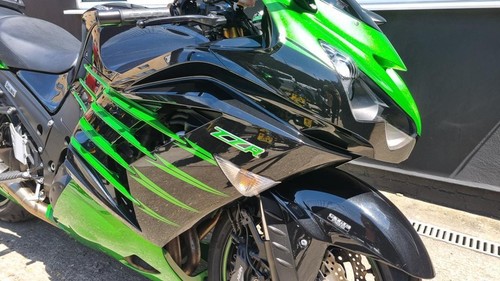 Kawasaki ZZR1400, 2015 Performance Sport Model - Picture 4 of 17
