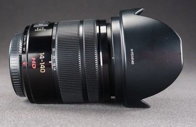 Panasonic Lumix G Vario 14-140 mm F3.5-5.6 HD Power O.I.S. Objektiv Sehr Gut