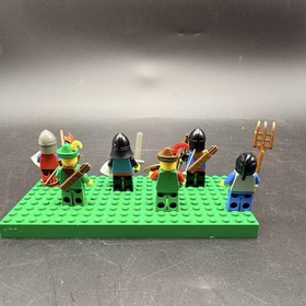 LEGO Castle 6103 - Castle Mini Figures 100% Complete No Box No Instructions