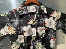 MAKANI HAWAII HIBISCUS PRINT BLACK SHORT SLEEVE BUTTON UP Microfiber S New w/Tag