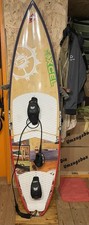 Slingshot Tyrant Kiteboard Wellenreiter