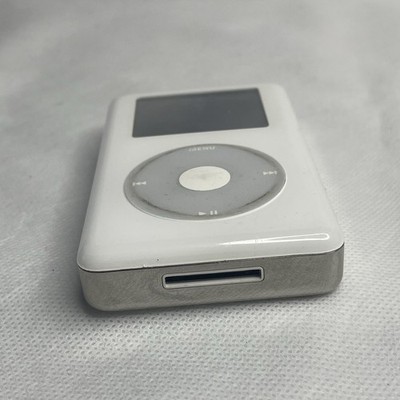 40GB Apple iPod: A1059 4th Gen. White Silver DOESNT TURN ON AS IS