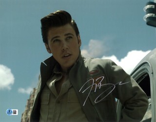 Austin Butler Signed Autograph Elvis 11X14 Photo BAS Beckett