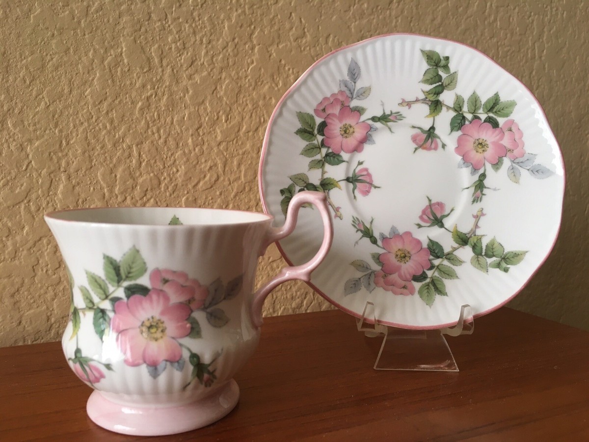 VINTAGE Rosina China Co Queen's Fine Bone China Cup & Saucer VINTAGE Rosina China Co Queen's Fine Bone China Cup & Saucer
