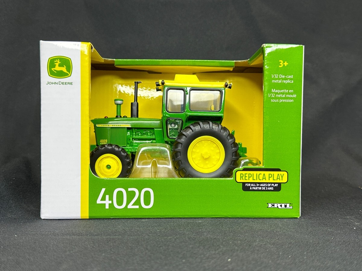 NEW John Deere ERTL 1/32 4020 Replica Play Die Cast Replica